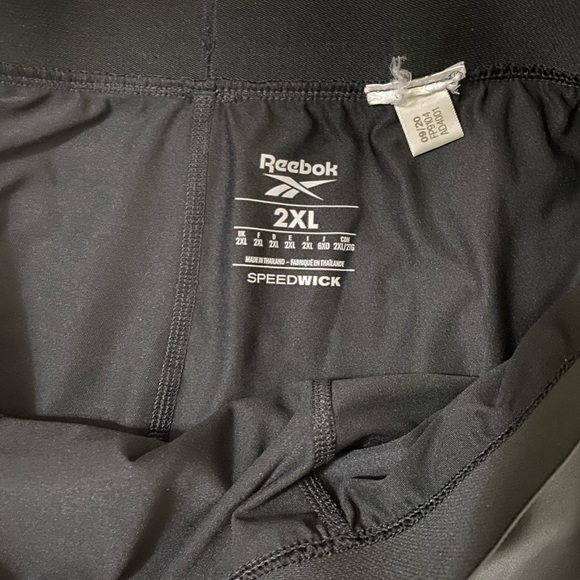 Reebok Compression Shorts - Picture 3 of 4